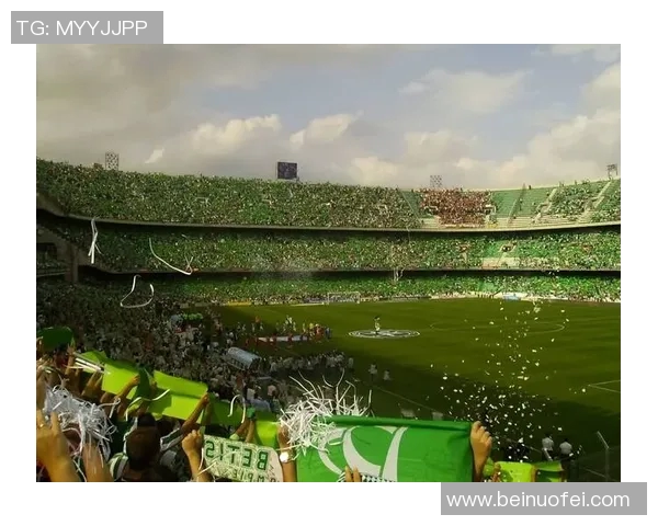 昔日球场传奇今朝渐老 梦回绿茵的足球老将情怀与转型之路